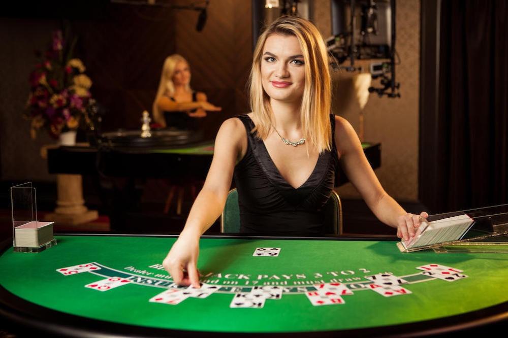 Live Dealer – Đánh bài trực tuyến